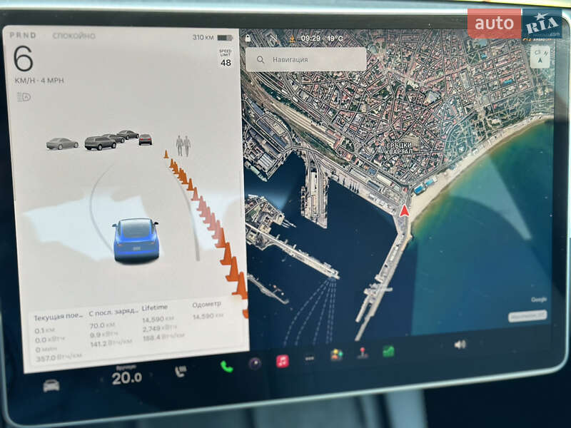 Седан Tesla Model 3 2023 в Одессе