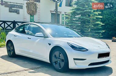 Седан Tesla Model 3 2022 в Львові