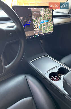 Седан Tesla Model 3 2019 в 