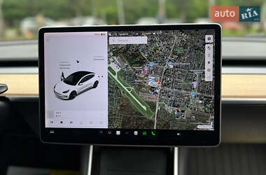 Седан Tesla Model 3 2017 в 