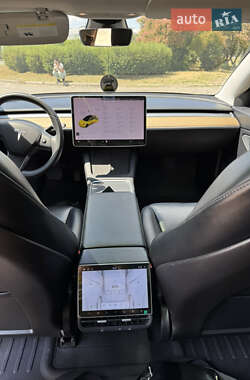 Седан Tesla Model 3 2019 в 