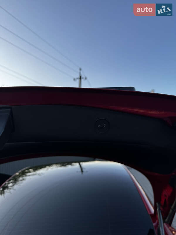 Седан Tesla Model 3 2021 в Львове