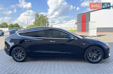 Седан Tesla Model 3 2018 в 