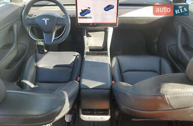 Седан Tesla Model 3 2019 в 