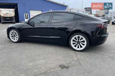 Седан Tesla Model 3 2023 в 