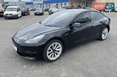 Седан Tesla Model 3 2023 в 