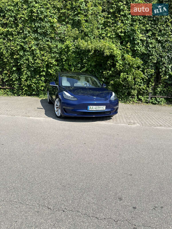 Седан Tesla Model 3 2018 в Киеве фото 2 Седан Tesla Model 3 2018 в Киеве