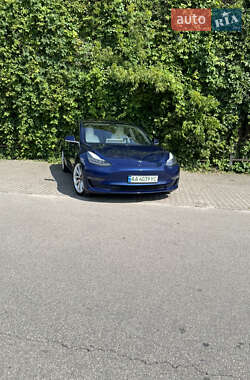 Седан Tesla Model 3 2018 в 