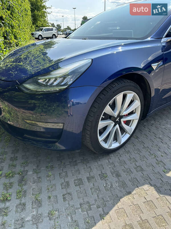 Седан Tesla Model 3 2018 в Киеве фото 8 Седан Tesla Model 3 2018 в Киеве