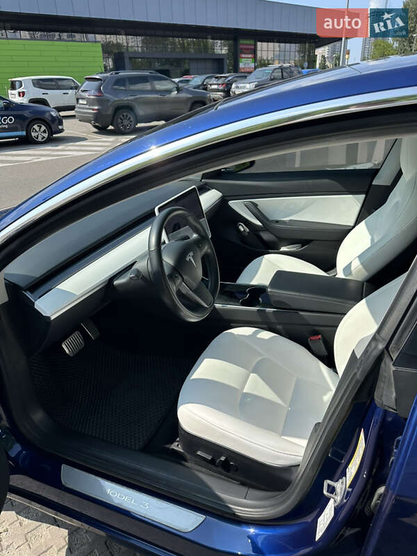 Седан Tesla Model 3 2018 в Киеве фото 13 Седан Tesla Model 3 2018 в Киеве