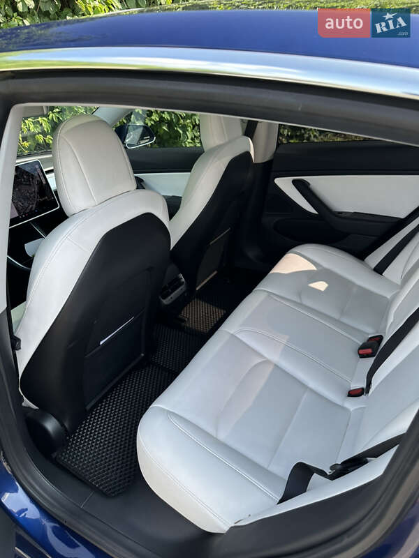 Седан Tesla Model 3 2018 в Киеве фото 17 Седан Tesla Model 3 2018 в Киеве