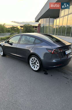 Седан Tesla Model 3 2023 в 