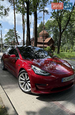 Седан Tesla Model 3 2018 в Львові