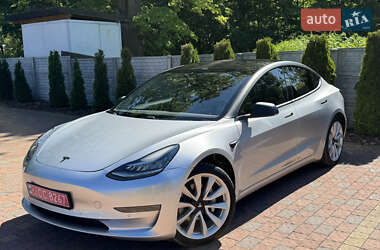 Седан Tesla Model 3 2018 в 