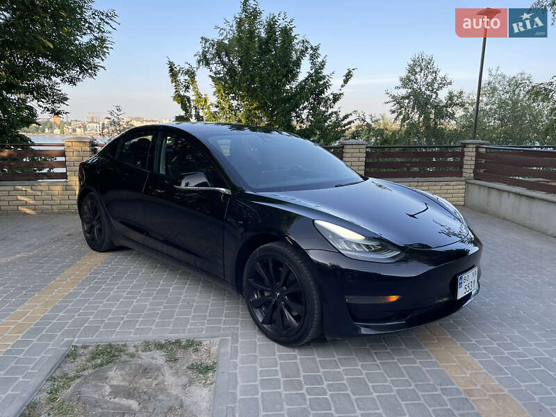 Седан Tesla Model 3 2019 в Тернополе