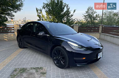 Седан Tesla Model 3 2019 в 