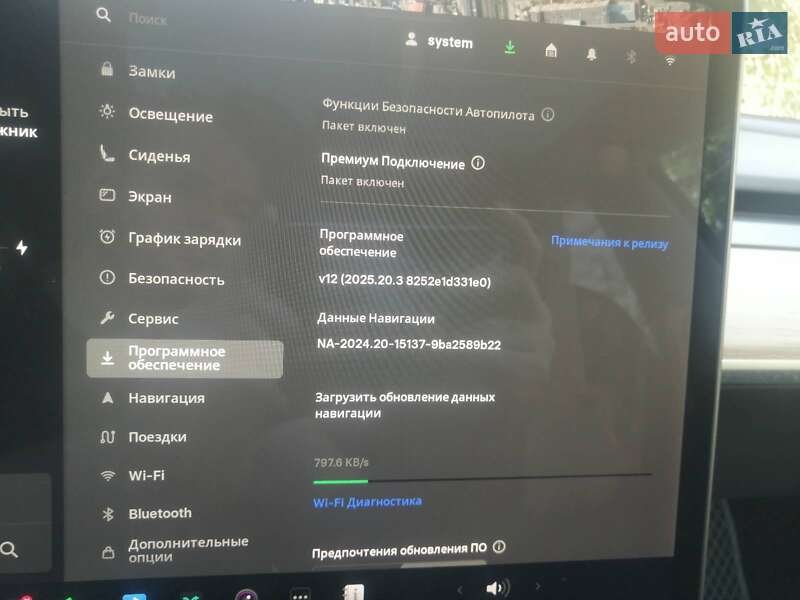 Седан Tesla Model 3 2018 в Львове
