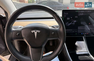 Седан Tesla Model 3 2018 в 