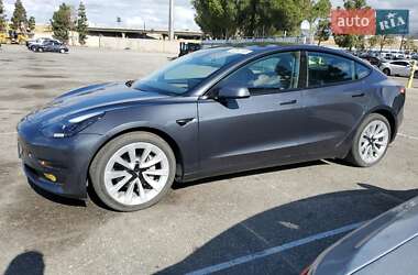 Tesla Model 3 2022