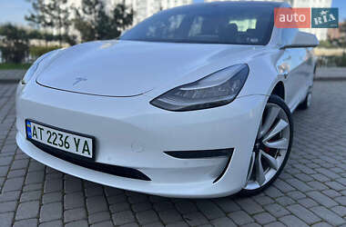 Седан Tesla Model 3 2019 в Києві