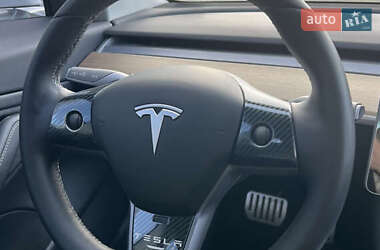 Седан Tesla Model 3 2019 в 