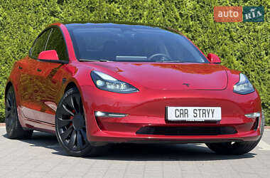 Седан Tesla Model 3 2022 в 