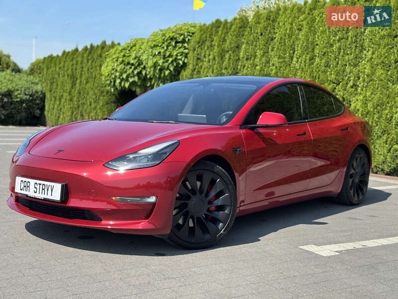 Седан Tesla Model 3 2022 в Стрые