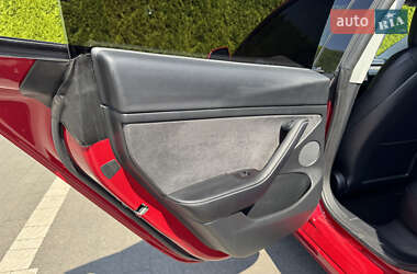 Седан Tesla Model 3 2022 в 