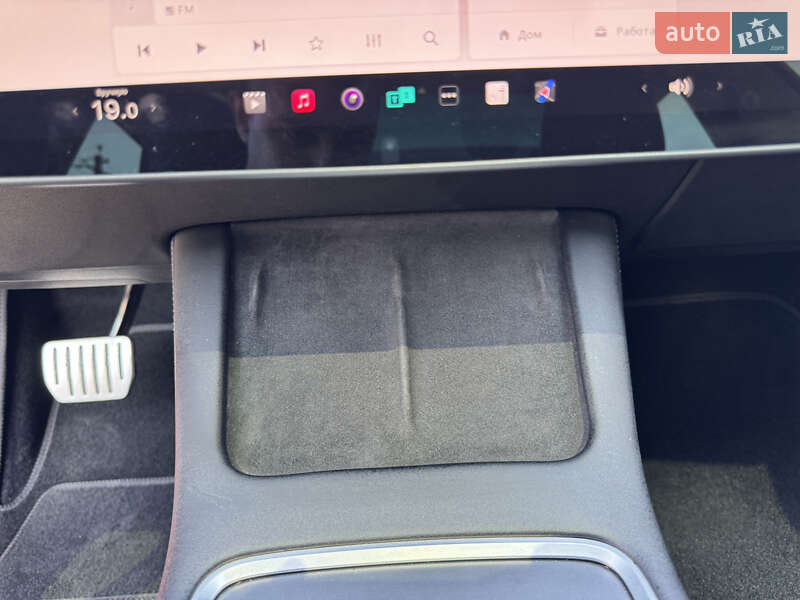 Седан Tesla Model 3 2022 в Стрые