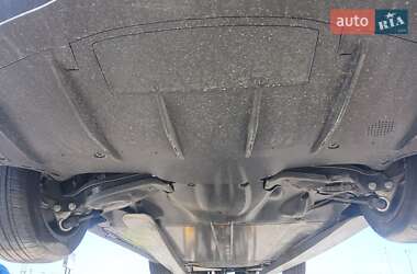 Седан Tesla Model 3 2024 в 