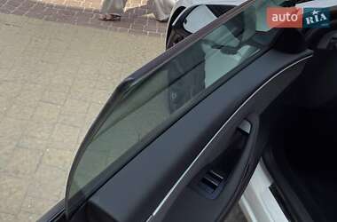 Седан Tesla Model 3 2024 в 