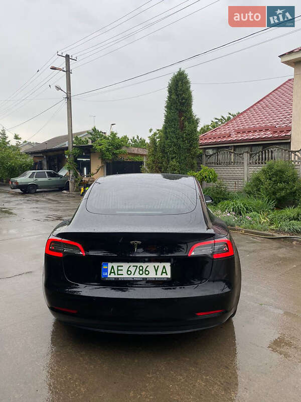 Седан Tesla Model 3 2019 в Кривому Розі