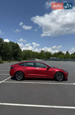 Седан Tesla Model 3 2020 в 