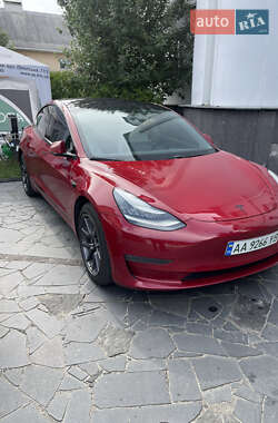 Седан Tesla Model 3 2018 в Киеве