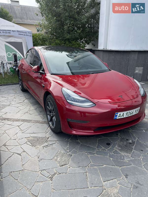 Седан Tesla Model 3 2018 в 