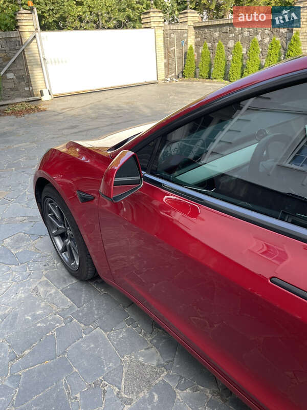 Седан Tesla Model 3 2018 в Киеве