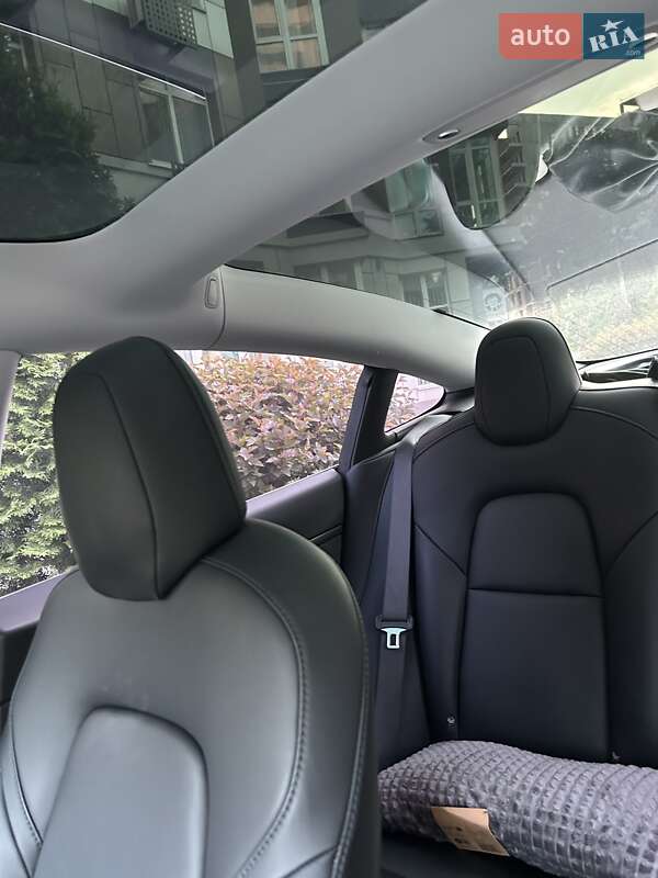 Седан Tesla Model 3 2018 в Киеве фото 5 Седан Tesla Model 3 2018 в Киеве