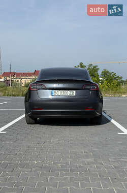 Седан Tesla Model 3 2019 в 