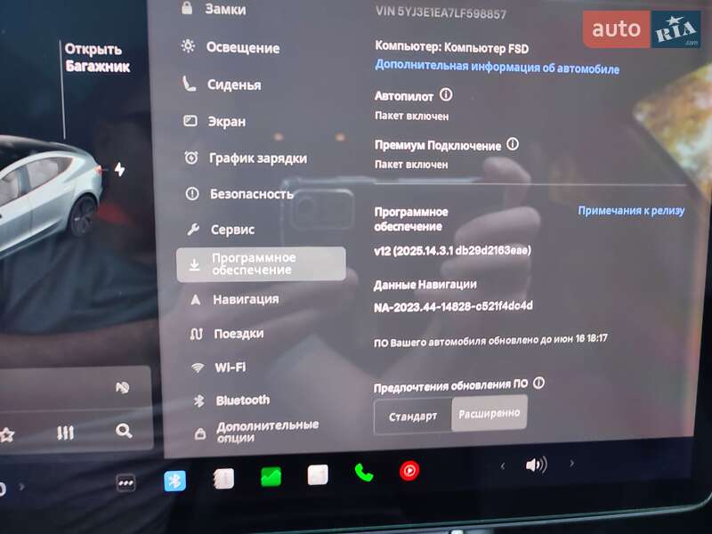 Седан Tesla Model 3 2020 в Львові