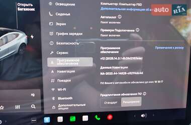 Седан Tesla Model 3 2020 в 