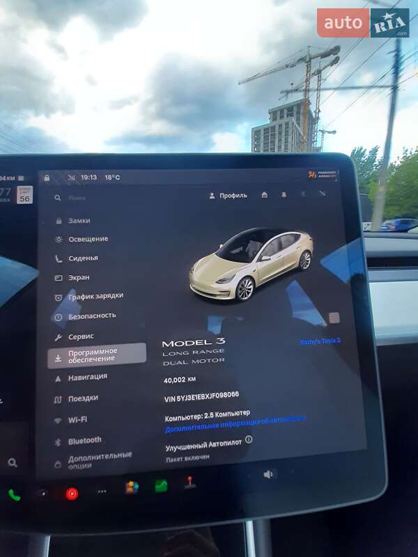 Седан Tesla Model 3 2018 в Киеве