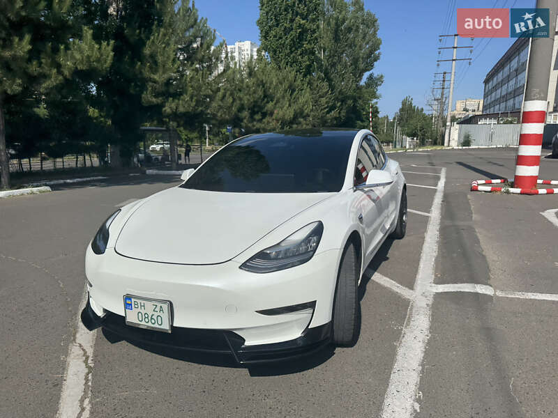 Седан Tesla Model 3 2019 в Одессе фото 3 Седан Tesla Model 3 2019 в Одессе