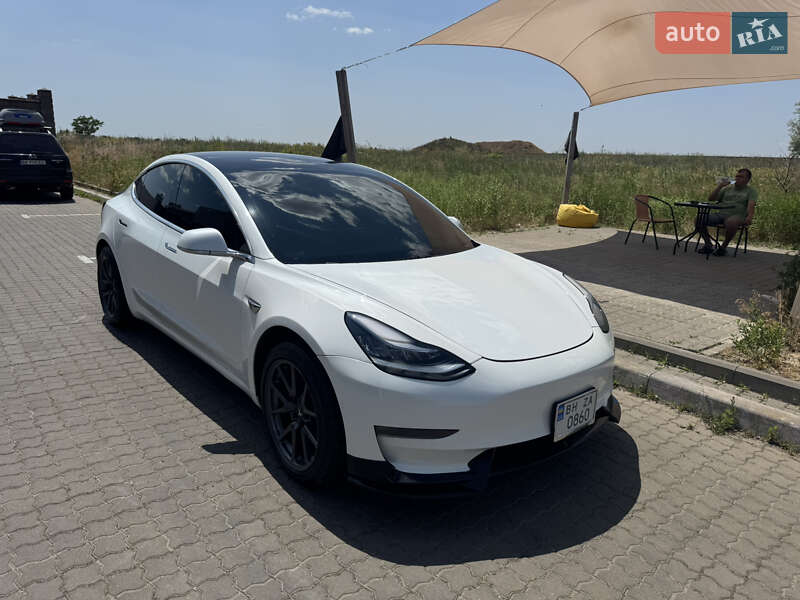 Седан Tesla Model 3 2019 в Одессе фото 36 Седан Tesla Model 3 2019 в Одессе