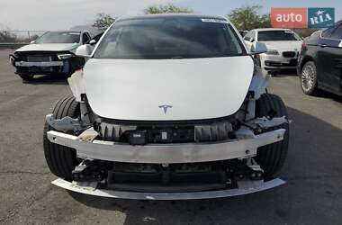 Седан Tesla Model 3 2018 в 