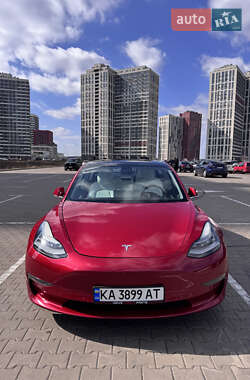 Седан Tesla Model 3 2019 в 