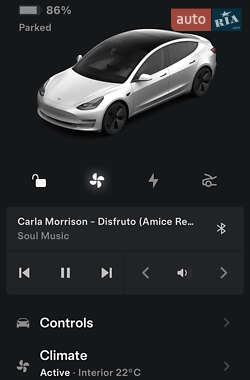 Седан Tesla Model 3 2022 в 