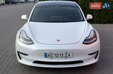 Седан Tesla Model 3 2020 в 