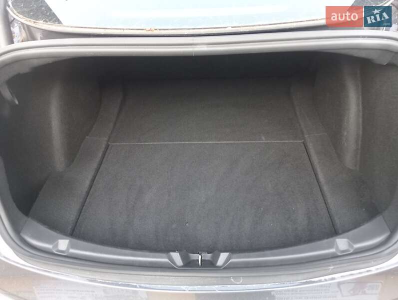 Седан Tesla Model 3 2021 в Шепетівці