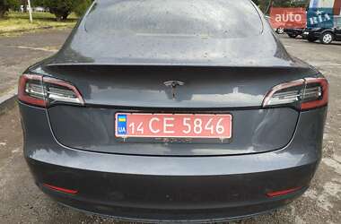 Седан Tesla Model 3 2019 в 