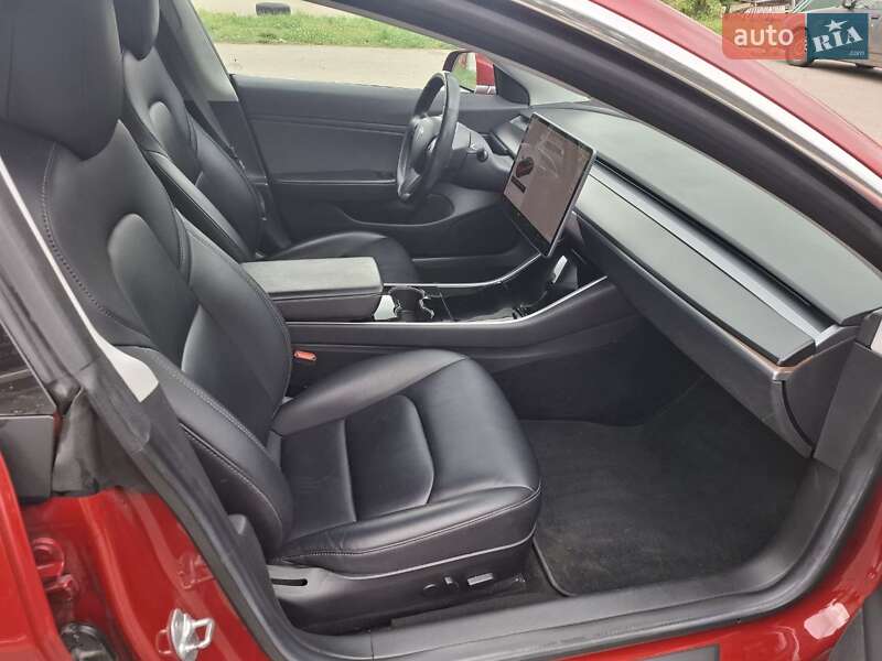 Седан Tesla Model 3 2018 в Харькове